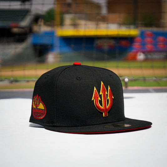 DIABLOS BLACK PITCHFORK NEW ERA FITTED HAT